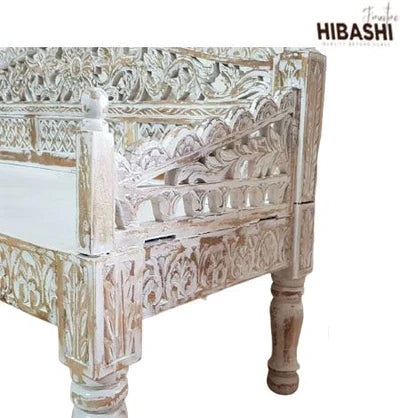 SILAW Hand Carved Daybed